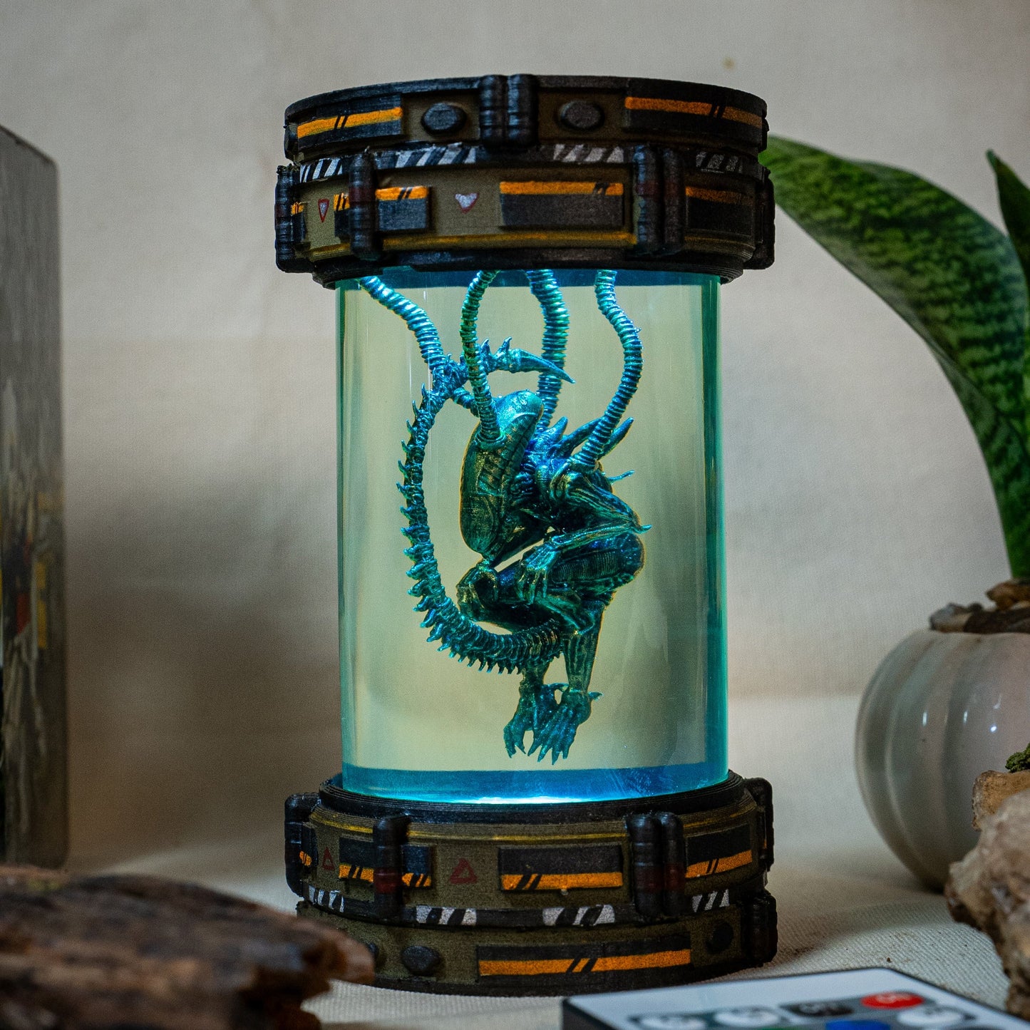 Alien Xenomorph Biolab Resin Lamp