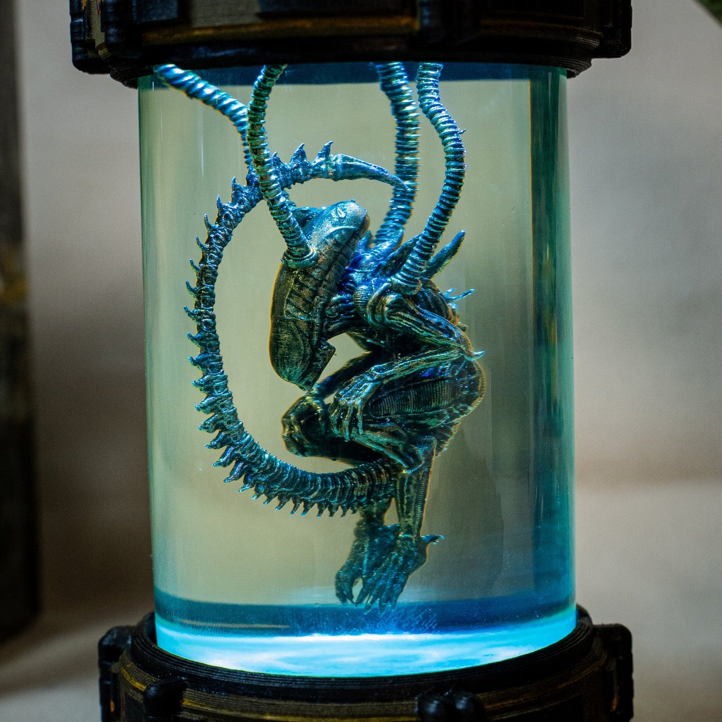 Alien Xenomorph Biolab Resin Lamp