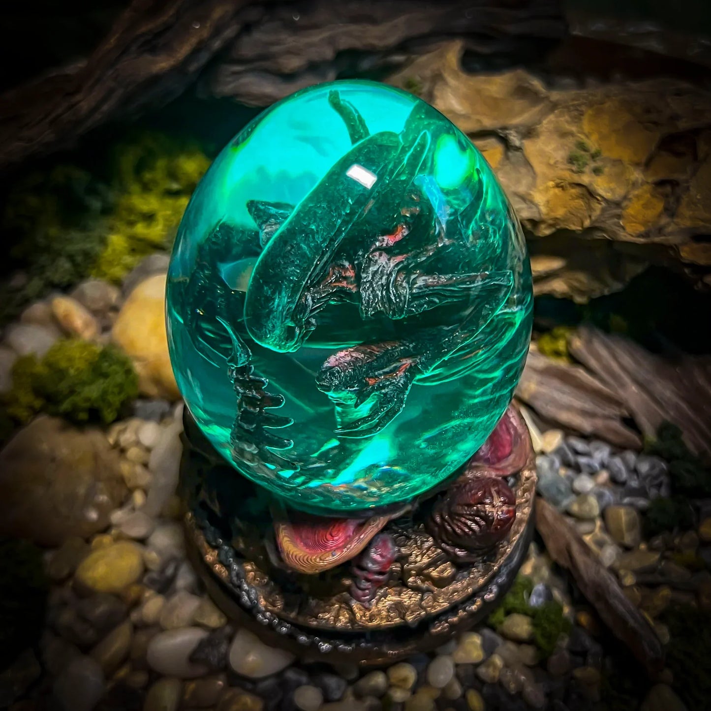 Alien Hatch light